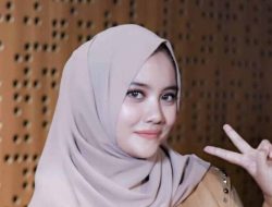 Qoriah Nadia Hawasyi Disawer Duit Saat Ngaji Alquran, Suami Akan Lapor Polisi