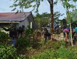 Sinergi dengan Masyarakat, Hubdam IM Bersihkan Area Makam Bersejarah di Alue Deah Teungoh