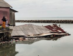 Tragis, Rumah Janda Miskin di Lhokseumawe Ambruk, Sekeluarga Tertimbun Reruntuhan