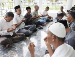 Pon Yahya Ziarah ke Makam Wali Nanggroe Hasan Tiro