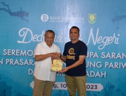 Gubernur BI Serahkan Program Sosial Bank Indonesia untuk Sabang