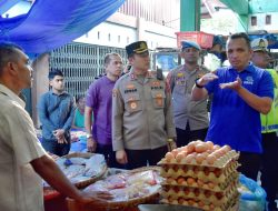 Didampingi Kapolres, Pj Wali Kota Sabang Tinjau Pasar: “Harga Bahan Pokok Stabil”