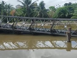 Jembatan Ambruk Tak Kunjung Diperbaiki, Warga Temui Kadis PUPR Simeulue