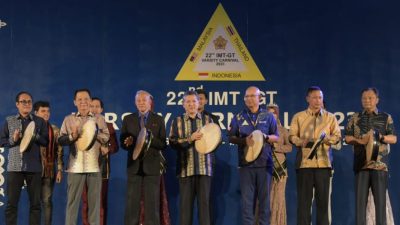 Pj Gubernur Aceh Hadiri Pembukaan Event IMT-GT di Kampus USK