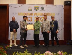 Disnaker Mobduk Aceh Serahkan K3 Award 2023 untuk 60 Perusahaan