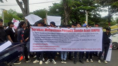 Terkait Proyek Nurul Arafah, Massa GMPB Kepung Balai Kota, Desak Pj Wali Kota Mundur