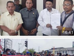 Ratusan Warga Demo Tolak Perpanjangan Pj Bupati Aceh Barat, Didukung Pimpinan DPRK