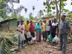 Senator Fachrul Razi Bantu Korban Rumah Tertimpa Pohon di Alue Ie Mirah