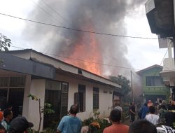 Kebakaran Hanguskan Tiga Rumah di Lueng Bata, Banda Aceh