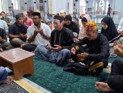 Satu Keluarga Asal Prancis Masuk Islam di Masjid Baiturrahman Banda Aceh