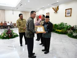 Keren, Pemerintah Aceh Peringkat 1 Nasional Keterbukaan Informasi Publik