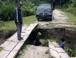 Prihatin, Sejumlah Jembatan di Jalur Strategis Simeulue Rusak Parah