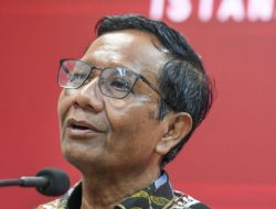 Mahfud MD Mundur dari Kabinet Jokowi, Langkah Serupa Dilakukan Deputi V KSP