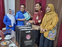 Promosikan Batik ‘Nyan Cap’ di HPN, Ketua Dekranasda Aceh Besar Apresiasi PWI dan IKWI