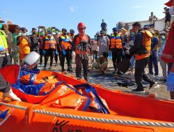 Tim SAR Evakuasi Dua Mayat dari Laut Aceh Jaya, Dipastikan Etnis Rohingya