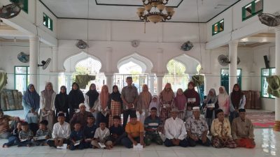 Sambut Idul Fitri, Gampong Ceurih Santuni Puluhan Anak Yatim