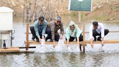 Pj Gubernur Aceh Dukung Program Tambak Udang Berteknologi eFishery