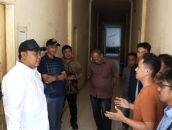 Pj Bupati Simeulue Awali Tugas dengan Mendengarkan Keluhan Mahasiswa