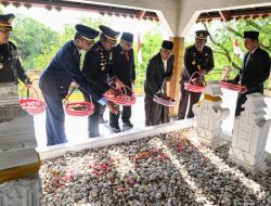 Pj Bupati Aceh Besar Ziarah ke Makam Laksamana Malahayati