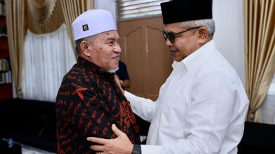 Pj Gubernur Silaturahmi ke Kediaman Ulama Karismatik Aceh