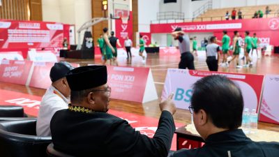 Pj Gubernur Safrizal Saksikan Laga Basket Jawa Tengah vs Jawa Timur Harapan Bangsa