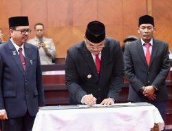 Ketua DPRA dan Pj Gubernur Teken Nota Kesepakatan Perubahan KUA-PPAS 2024