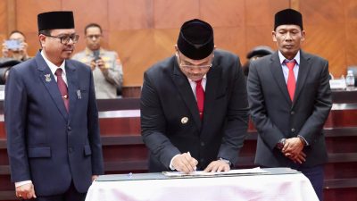 Ketua DPRA dan Pj Gubernur Teken Nota Kesepakatan Perubahan KUA-PPAS 2024