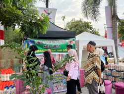 Produk Manggot dan Kerajinan Sampah dipamer  di angsa