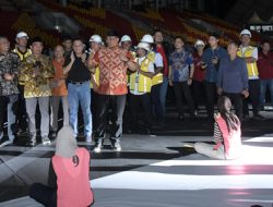 Menteri PMK Tinjau Persiapan Pembukaan PON XXI di Stadion Harapan Bangsa