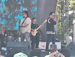 Wali Band ‘Hayak’ Blang Padang di Tengah Duka Bencana