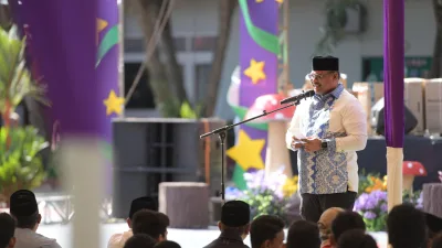 “Ada Kisah Romantis di Sini,” ujar Gubernur Safrizal ketika Bernostalgia ke SMA 3