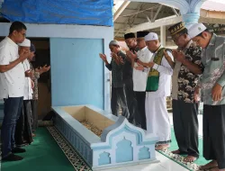 Cagub Bustami Roadshow ke Ulama Dayah, Termasuk Ziarahi Makam Abu Syech Abdul Samad Langkahan