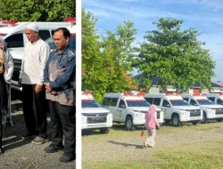 Maksimalkan Layanan Kesehatan di Aceh Besar, Bupati Iswanto Serahkan 17 Mobil Baru untuk Puskesmas dan Pusling