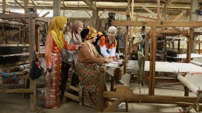 Sri Dewi Utami, Sosok CO BTPN Syariah Mewujudkan Mimpi Masyarakat Inklusi di Aceh