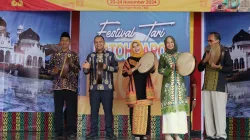 Buka Festival Tari Ratoh Jaroe, Ketua Dekranasda: Terima Kasih Telah Mempromosikan Kebudayaan Aceh