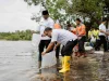 Dukung Pertambangan Ramah Lingkungan, Pj Gubernur Aceh  Lepas Bibit Ikan dan Tanam Pohon di Lhoknga