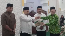 DMI Aceh Besar Terima Bantuan Perlengkapan Kebersihan Masjid dari DMI Aceh