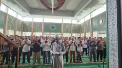 Polda Aceh dan Jajaran Shalat Gaib Untuk Jenazah Polisi Korban Penembakan di Lampung